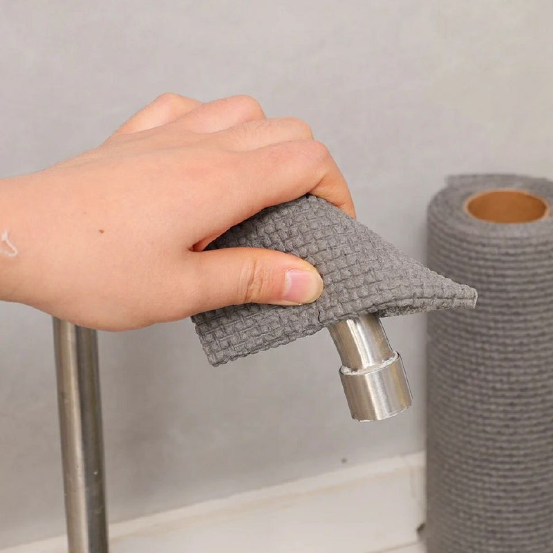 رول فوط ميكروفايبر رمادي – 25 فوطة تنظيف قوية في لفّة واحدة