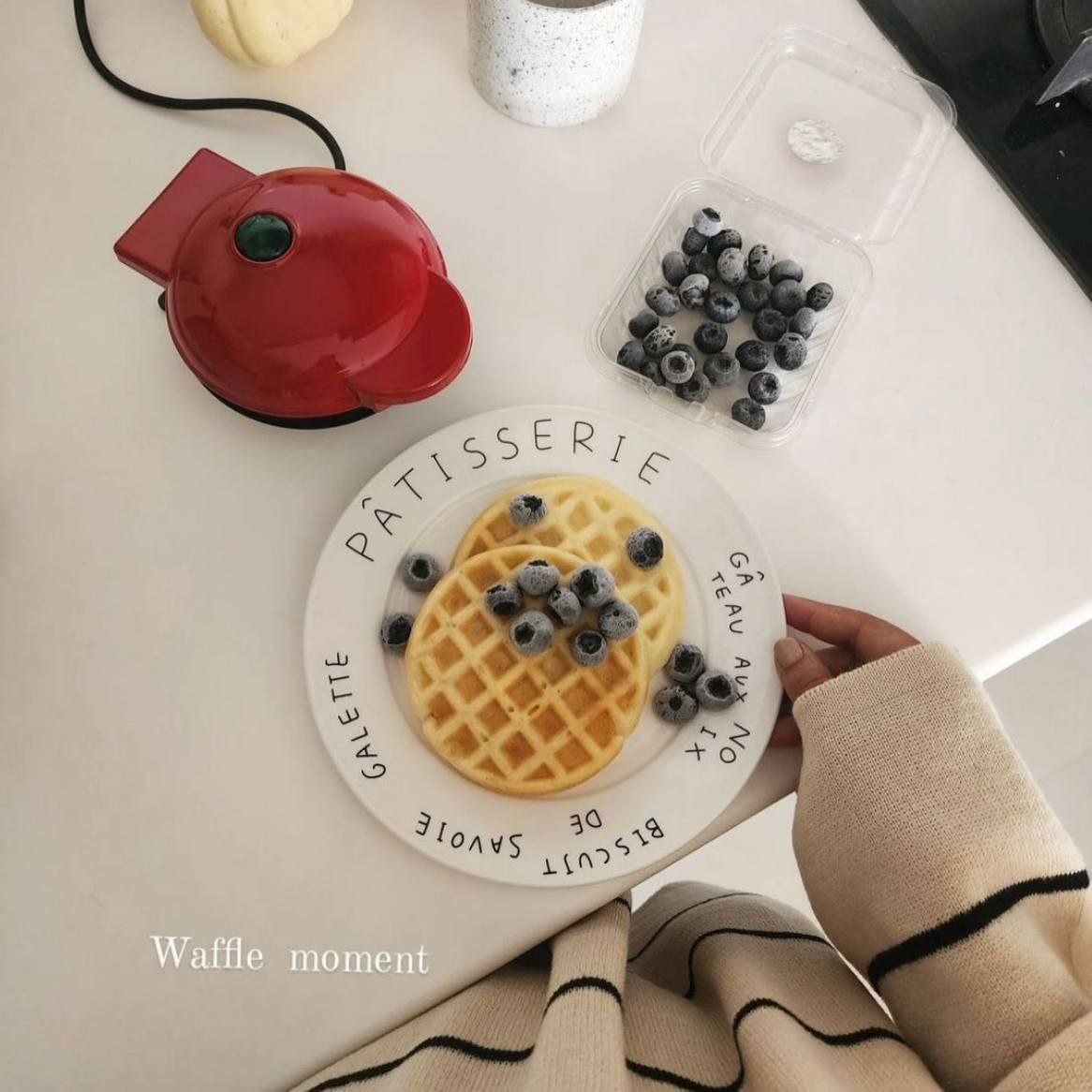 Mini Waffle Maker – ماكينة وافل ميني مستوردة من SHEIN | كهربائية غير لاصقة – 350 وات