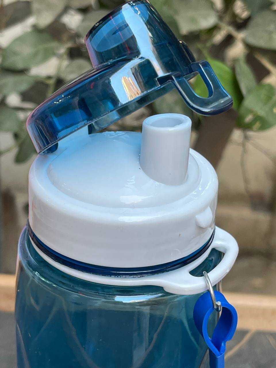 زجاجة مياه بريك بسعة 800 مل – جودة عالية وتصميم عملي للحياة اليومية