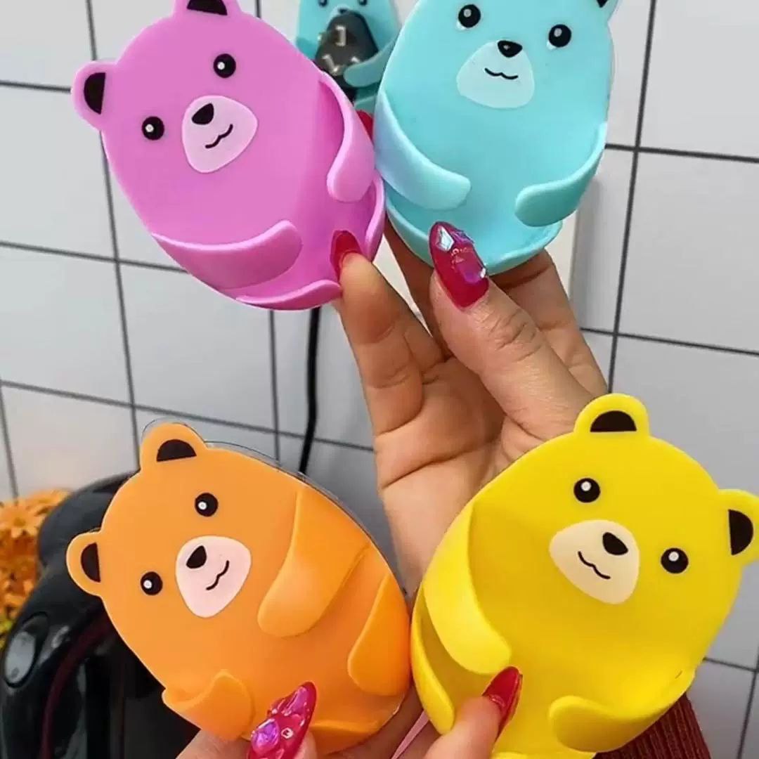 باكت حامل فيشة بلاستيك 4 قطع – تنظيم ذكي لكل مكان بأشكال دبدوب ظريفة